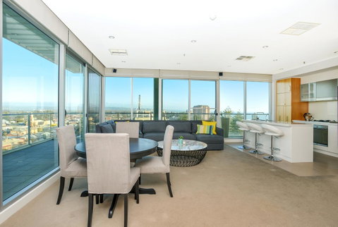Glenelg Skyline Penthouse - Nambucca Heads Accommodation 7