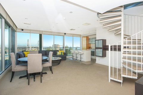 Glenelg Skyline Penthouse - Nambucca Heads Accommodation 40