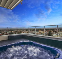 Glenelg Skyline Penthouse - Nambucca Heads Accommodation