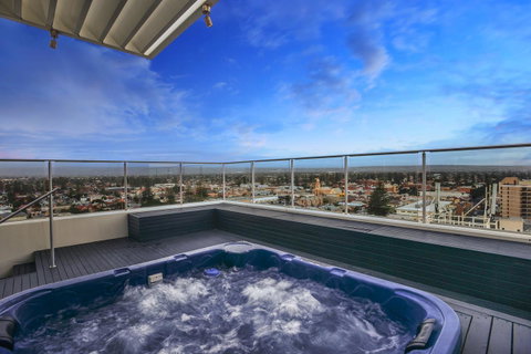Glenelg Skyline Penthouse - Nambucca Heads Accommodation 0