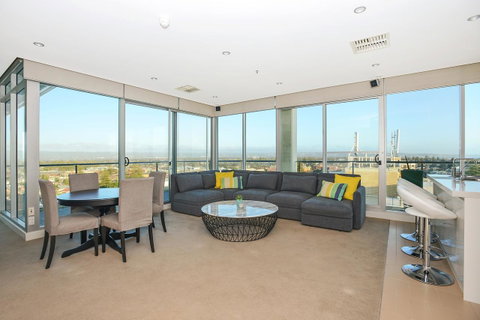 Glenelg Skyline Penthouse - Nambucca Heads Accommodation 8