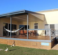 Waterfront on Osprey - Nambucca Heads Accommodation