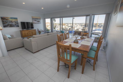 Marina Reflections - Nambucca Heads Accommodation 2