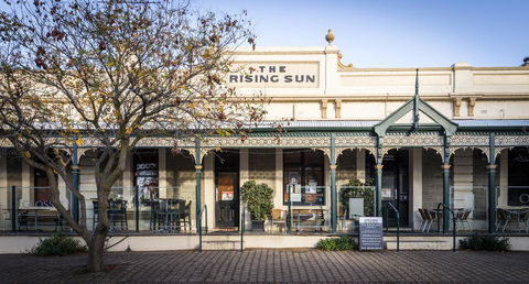 The Rising Sun Hotel - Nambucca Heads Accommodation 2