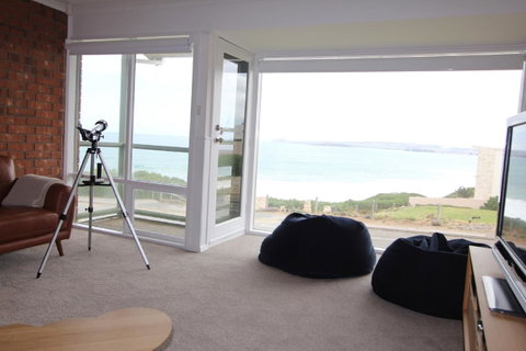 Southern Sands\' Beachfront Apartment - Nambucca Heads Accommodation 2