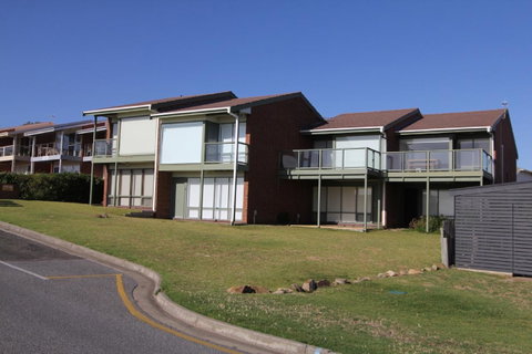 Southern Sands\' Beachfront Apartment - Nambucca Heads Accommodation 1