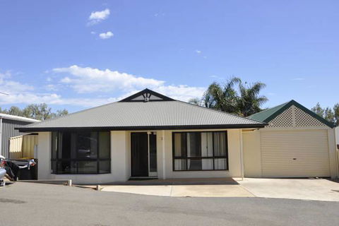 The Club House - Nambucca Heads Accommodation 4