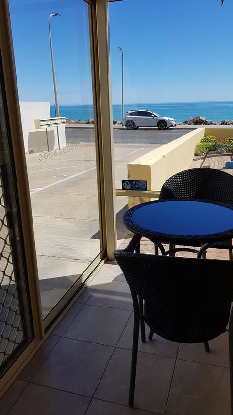 Acaill Accommodation Esplanade Living Self Check-In Self Check-Out - Nambucca Heads Accommodation 10