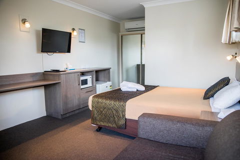 Lilac City Motor Inn & Steakhouse - Nambucca Heads Accommodation 9