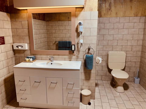 Desert Cave Hotel - Nambucca Heads Accommodation 9