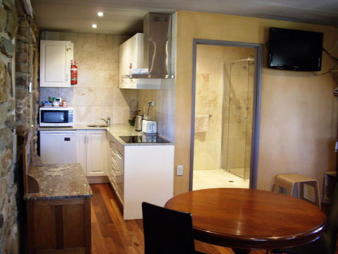 1860 Wine Country Cottages - Nambucca Heads Accommodation 9