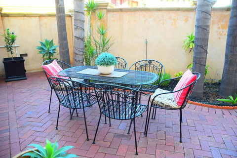 Grand Bluestone Mansion - Nambucca Heads Accommodation 17
