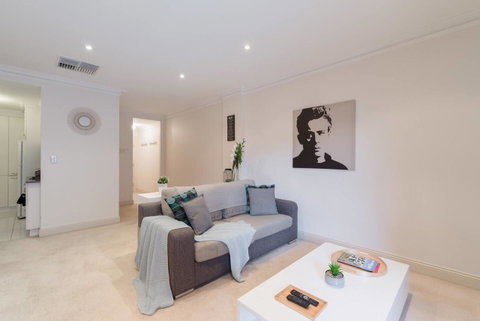 One Bedroom In Adelaideâ€™s East End FREE WIFI*Netflix*Parking - Nambucca Heads Accommodation 19