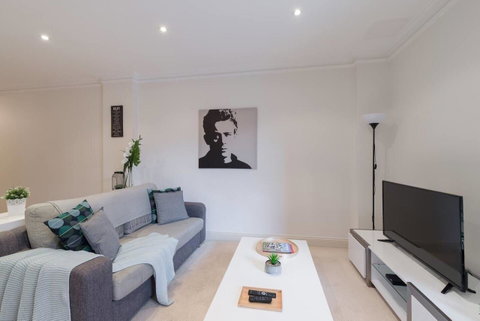 One Bedroom In Adelaideâ€™s East End FREE WIFI*Netflix*Parking - Nambucca Heads Accommodation 0