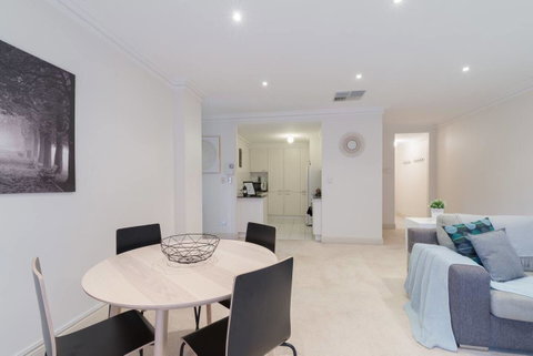 One Bedroom In Adelaideâ€™s East End FREE WIFI*Netflix*Parking - Nambucca Heads Accommodation 18