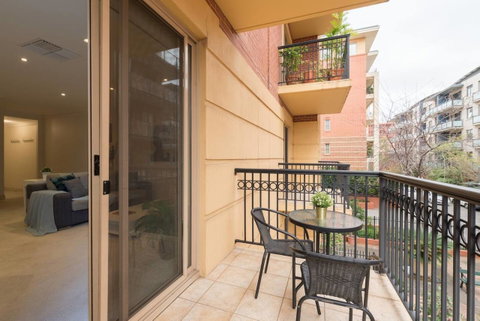 One Bedroom In Adelaideâ€™s East End FREE WIFI*Netflix*Parking - Nambucca Heads Accommodation 5
