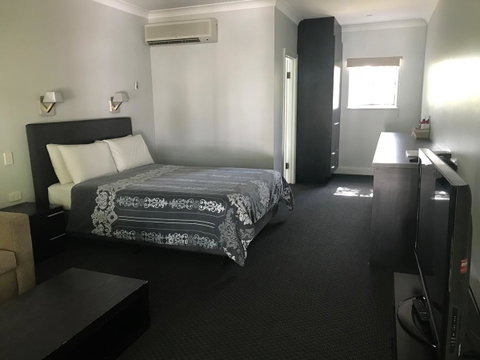 St Francis Winery - Nambucca Heads Accommodation 1