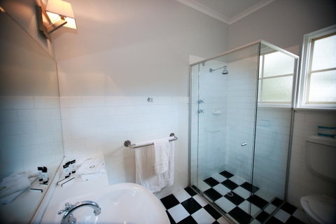 St Francis Winery - Nambucca Heads Accommodation 3