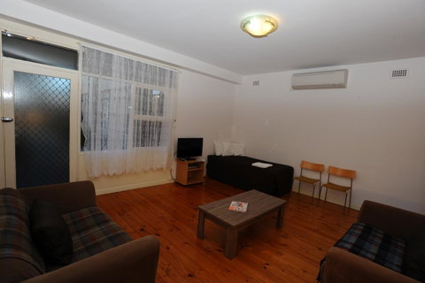 Glenelg Holiday Apartments-Ellis - Nambucca Heads Accommodation 7
