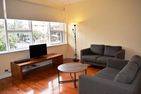 Glenelg Holiday Apartments-Ellis - Nambucca Heads Accommodation 5