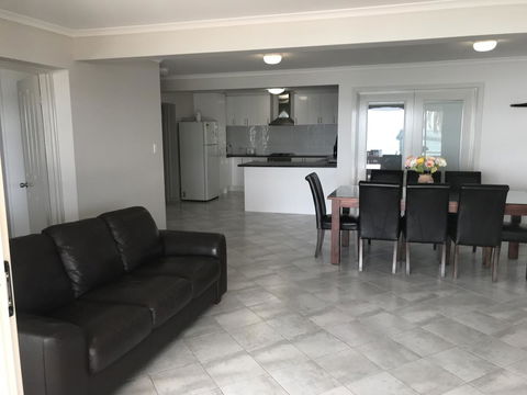 Beachside & Jetty View Apartment 6 - Captain\'s Apt - Nambucca Heads Accommodation 32