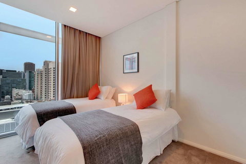 Executive Suite, Incredible Views Of City - Nambucca Heads Accommodation 7