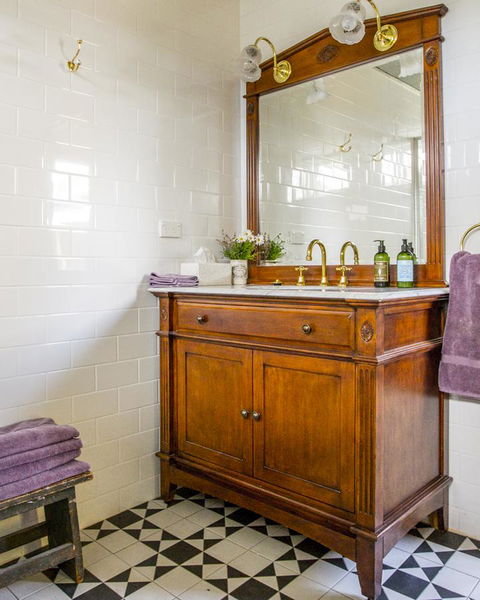 Grand Cru Estate Homestead - Nambucca Heads Accommodation 4
