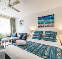 Aqua Waves Glenelg Central Studios - Nambucca Heads Accommodation