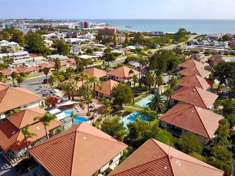 Mandurah Family Resort - Nambucca Heads Accommodation 0