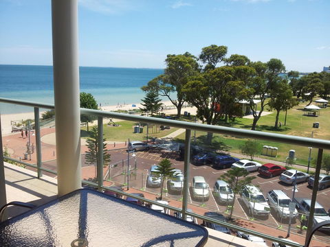 Boardwalk By The Beach - Nambucca Heads Accommodation 3