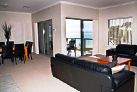 Boardwalk By The Beach - Nambucca Heads Accommodation 7