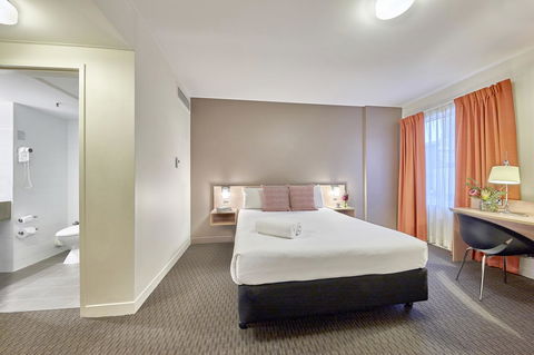 Ibis Perth - Nambucca Heads Accommodation 4