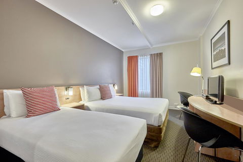 Ibis Perth - Nambucca Heads Accommodation 7