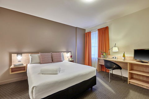 Ibis Perth - Nambucca Heads Accommodation 5