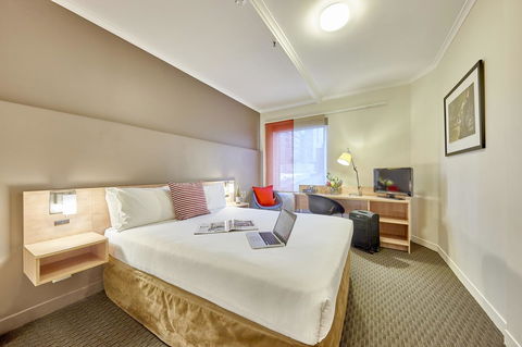 Ibis Perth - Nambucca Heads Accommodation 13