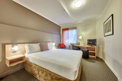 Ibis Perth - Nambucca Heads Accommodation 11