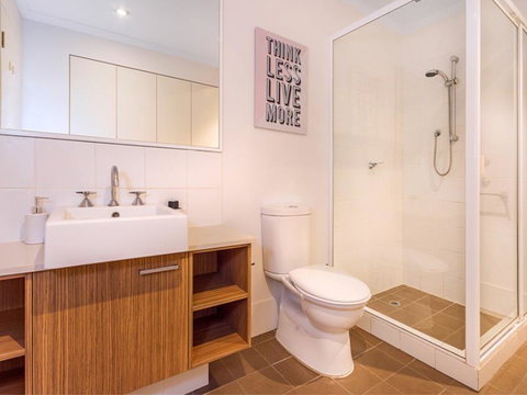 Home Apartment - Perth City Centre - Free WiFi - Nambucca Heads Accommodation 3