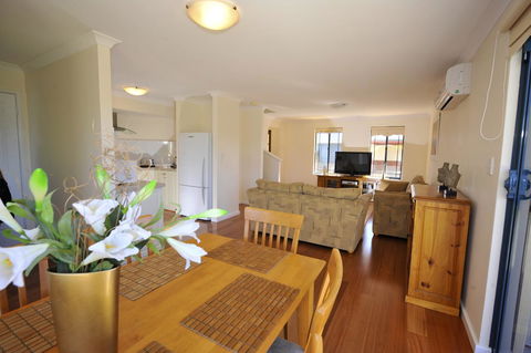 Palm Beach Manor - Nambucca Heads Accommodation 2