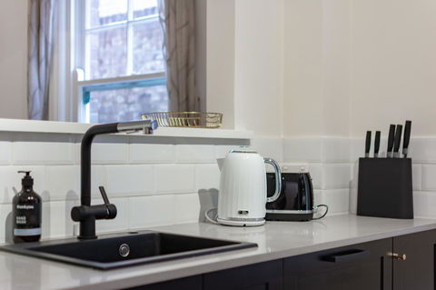 Heritage Townhouse Near Harbour Bridge - Nambucca Heads Accommodation 16