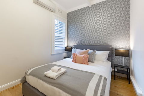 Heritage Townhouse Near Harbour Bridge - Nambucca Heads Accommodation 19