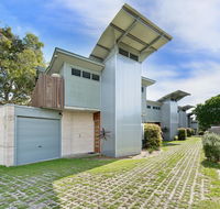 Sun Worship Eco Villas - Nambucca Heads Accommodation