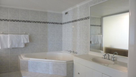 Darling Harbor Apartment - Nambucca Heads Accommodation 3