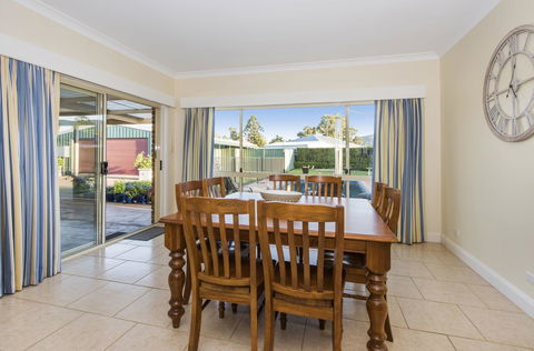 Colonial Court Villas - Nambucca Heads Accommodation 15