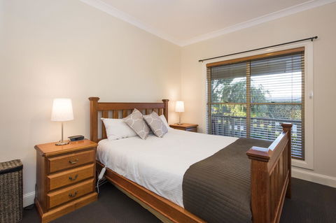Colonial Court Villas - Nambucca Heads Accommodation 12