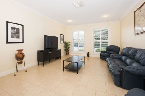 Colonial Court Villas - Nambucca Heads Accommodation 8