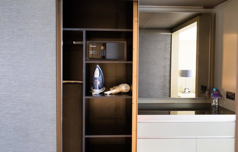 Hyatt Regency Sydney - Nambucca Heads Accommodation 8