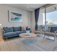 Oceanside Elegance At Superb Home Steps From Sand - Nambucca Heads Accommodation