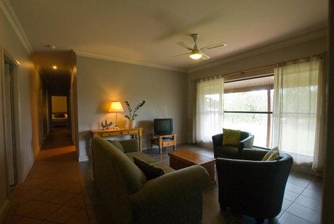 Ironstone Estate Lovedale - Nambucca Heads Accommodation 34