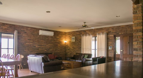Ironstone Estate Lovedale - Nambucca Heads Accommodation 17