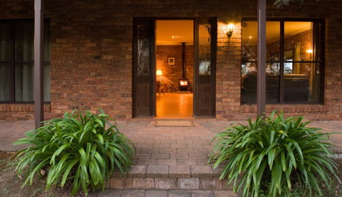 Ironstone Estate Lovedale - Nambucca Heads Accommodation 38
